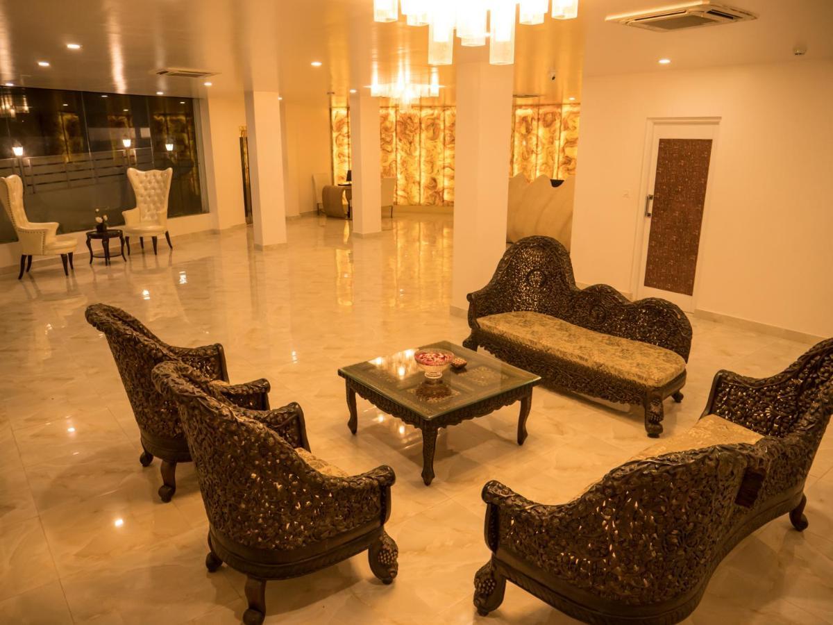 Hotel Blue Waves Jangli Ghat Luaran gambar